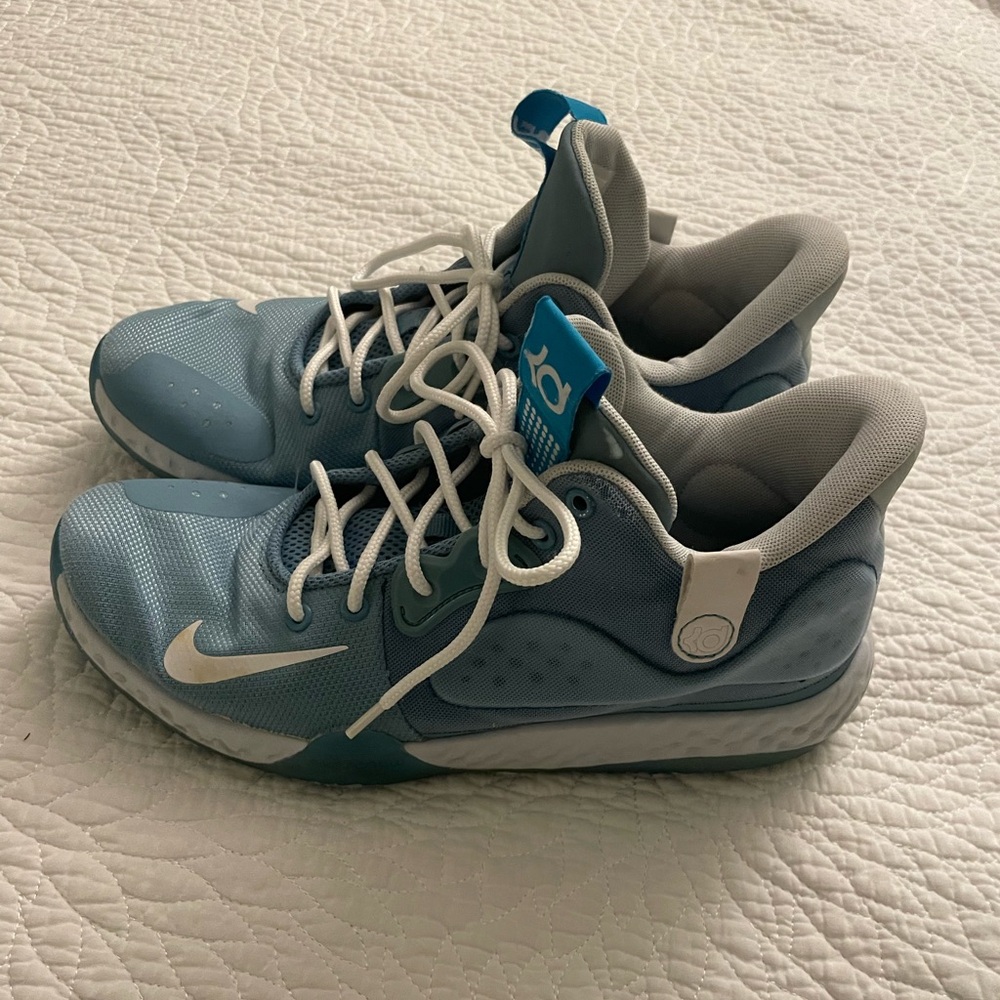 Mens Nike Blue KD Trey 5 VII Basketball AT1200 401 Cerulean Laser Shoe Size 8